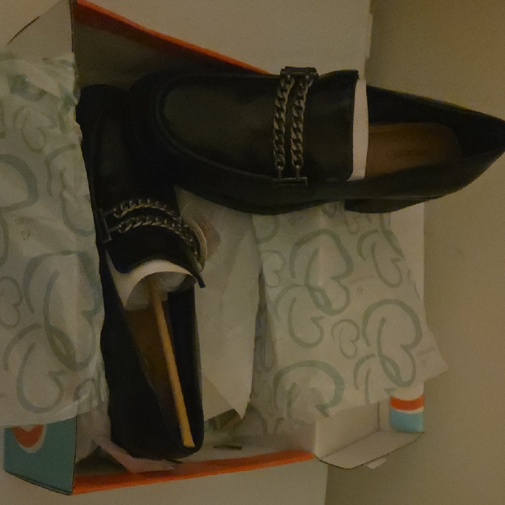 BareTraps Black Heels with Chain Detail